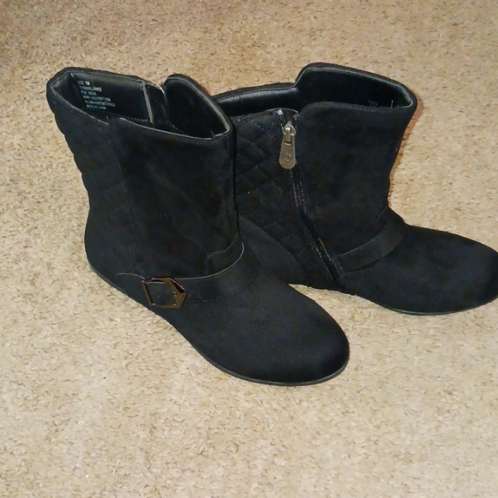Black boots